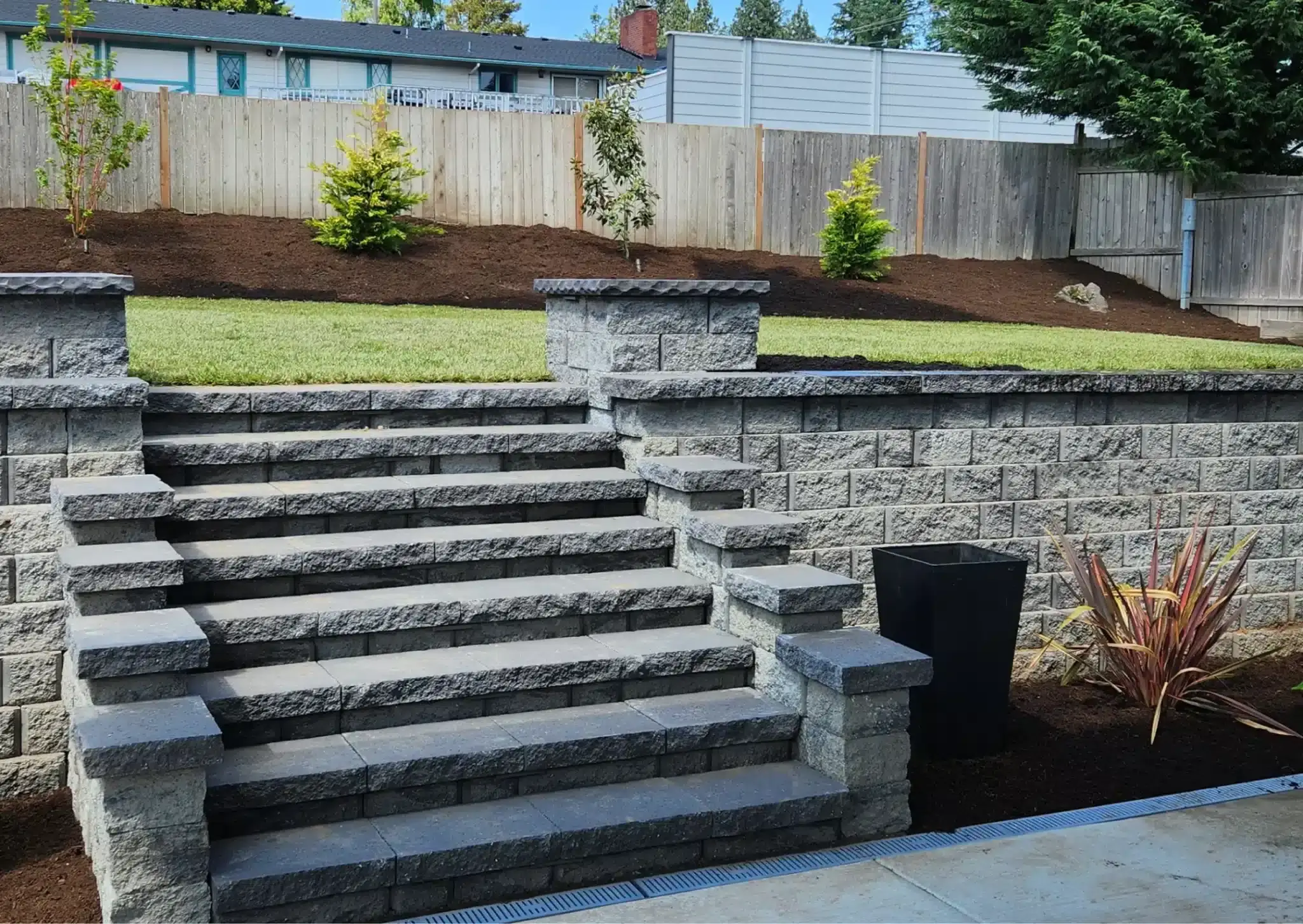 Retaining Walls with steps to raised lawn in Portland Oregon